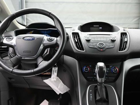 Used 2017 Ford C-MAX Energi SE FWD image 13