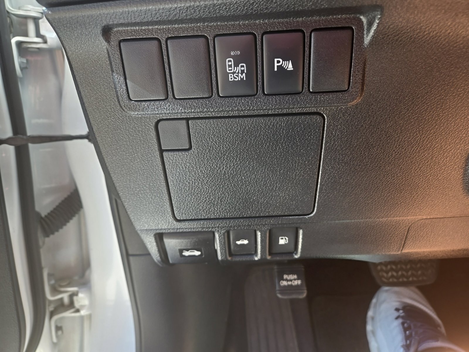 Used 2015 Lexus ES 350 w/ Luxury Package FWD image 15