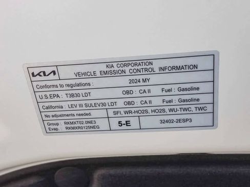 Certified 2024 Kia Seltos S image 27
