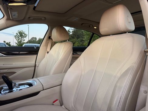 Used 2016 BMW 740i RWD image 15