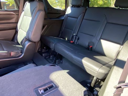 Used 2022 Chevrolet Tahoe Z71 w/ Off-Road Capability Package image 6