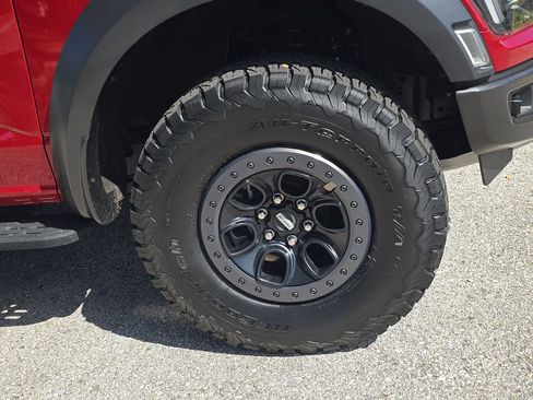 Certified 2023 Ford F150 Raptor w/ Raptor Carbon Fiber Package AWD/4WD image 37