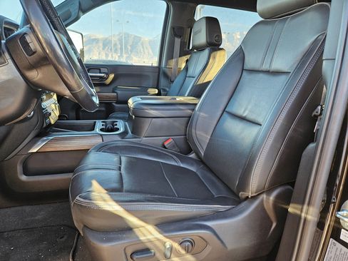 Used 2022 Chevrolet Silverado 3500 High Country w/ Z71 Off-Road Package image 15