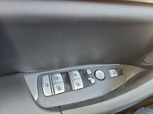 Used 2023 BMW X3 xDrive30i w/ M Sport Package image 9