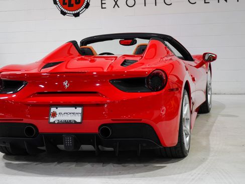 Used 2017 Ferrari 488 Spider RWD image 39
