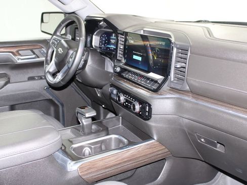 Used 2023 Chevrolet Silverado 1500 RST image 31