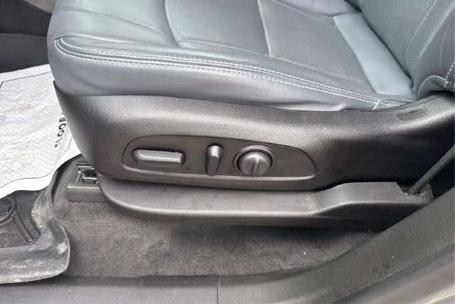 Used 2019 Buick Enclave Premium AWD/4WD image 18
