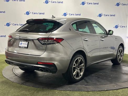 Used 2022 Maserati Levante Modena image 3