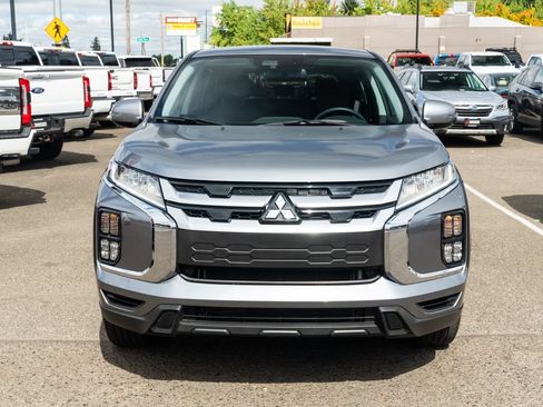 Used 2026 Mitsubishi Outlander Sport SE AWD/4WD image 2