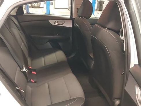 Used 2024 Kia Forte LXS FWD image 37