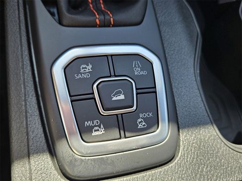 New 2026 Nissan Frontier PRO-4X w/ Pro-4x Convenience Package image 21