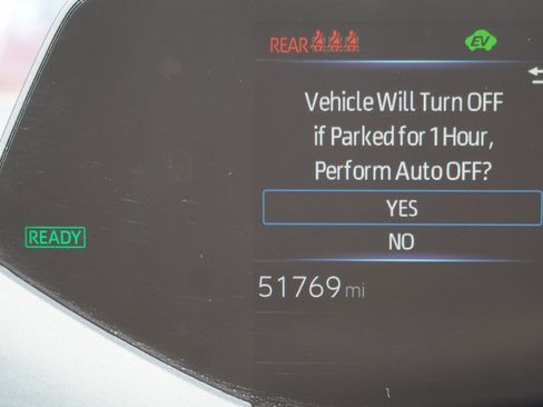 Used 2024 Toyota Prius XLE AWD/4WD image 24