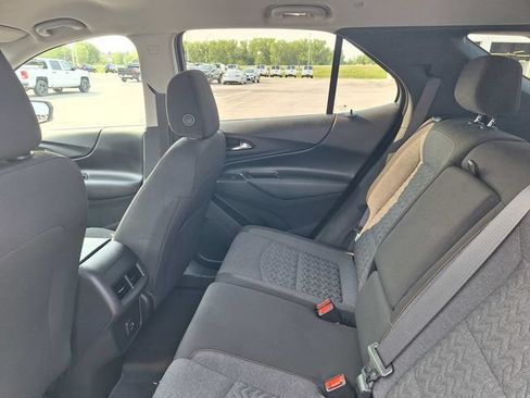 Used 2022 Chevrolet Equinox LT FWD image 12