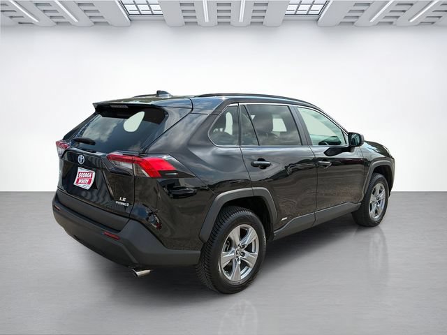 Used 2022 Toyota RAV4 LE AWD/4WD image 36