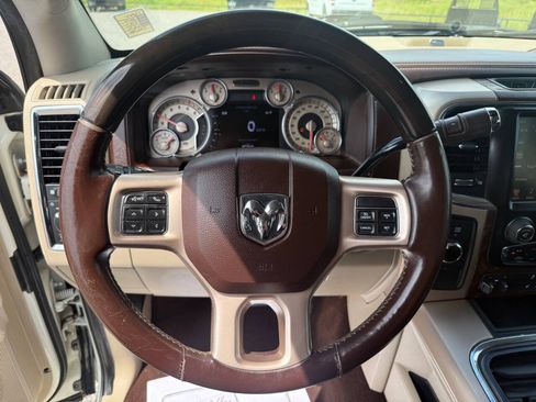 Used 2016 RAM 2500 Longhorn w/ Convenience Group AWD/4WD image 17