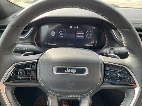 Used 2021 Jeep Grand Cherokee L Overland w/ Luxury Tech Group IV image 8