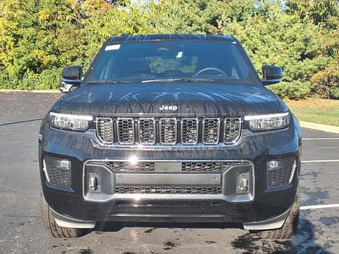 New 2025 Jeep Grand Cherokee Overland w/ Adv Protech Group III image 6