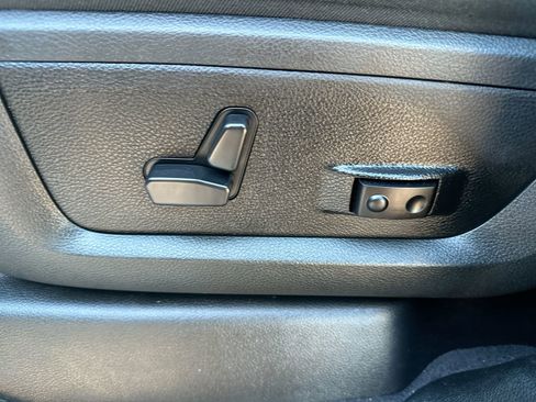 Used 2025 RAM 2500 Limited image 12