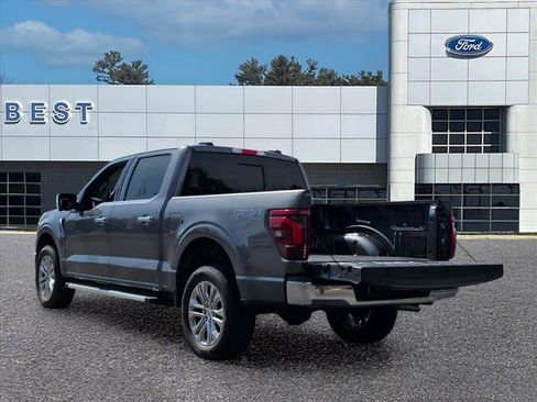 Used 2024 Ford F150 Lariat w/ FX4 Off-Road Package image 7