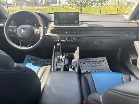 Used 2024 Honda Accord EX image 10