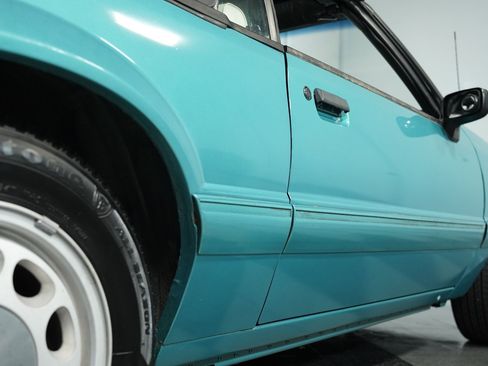 Used 1992 Ford Mustang LX image 22