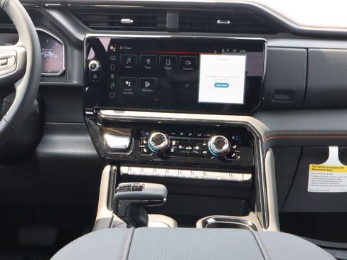 New 2026 GMC Sierra 1500 AT4 w/ AT4 Premium Package AWD/4WD image 12