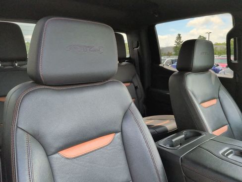 Used 2020 GMC Sierra 1500 AT4 w/ AT4 Premium Package AWD/4WD image 7