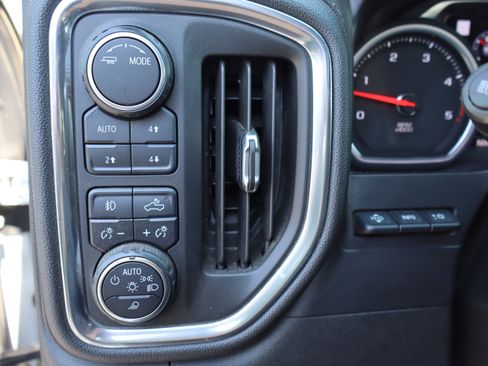 Used 2020 Chevrolet Silverado 3500 High Country w/ Z71 Off-Road Package AWD/4WD image 25