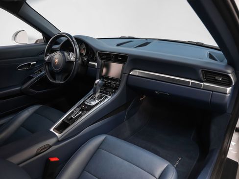 Certified 2015 Porsche 911 Carrera RWD image 22