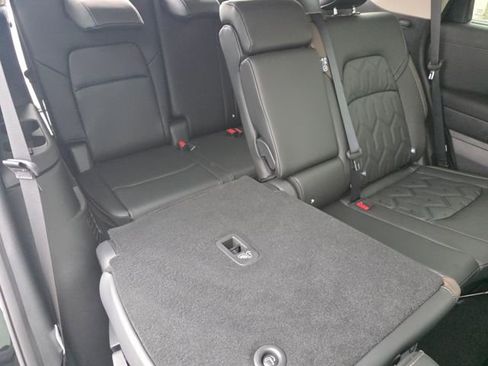 New 2026 Nissan Pathfinder Platinum AWD/4WD image 21