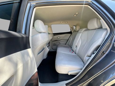 Used 2009 Toyota Venza FWD image 30