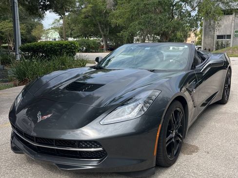 Used 2017 Chevrolet Corvette Stingray Convertible w/ 1LT RWD image 2