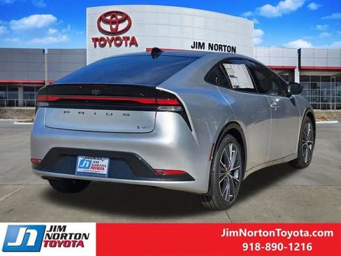 New 2026 Toyota Prius XLE image 3