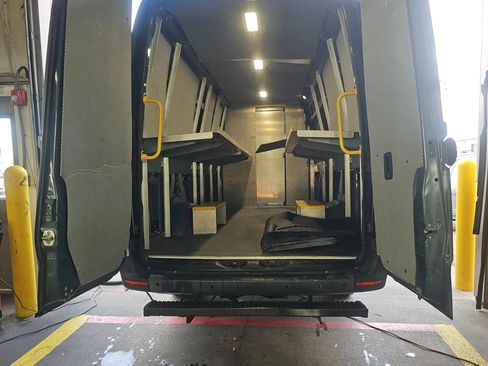 Used 2019 Mercedes-Benz Sprinter 170 image 9