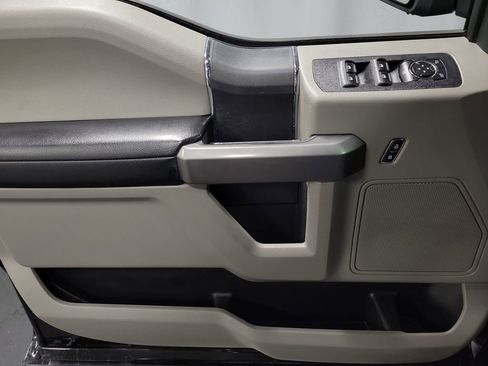 Used 2020 Ford F150 XLT image 22