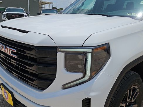 New 2026 GMC Sierra 1500 Elevation RWD image 7