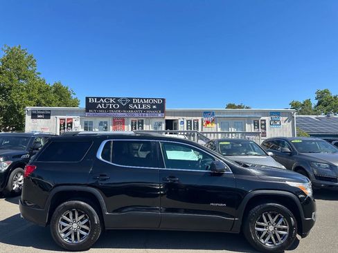 Used 2017 GMC Acadia SLT FWD image 6