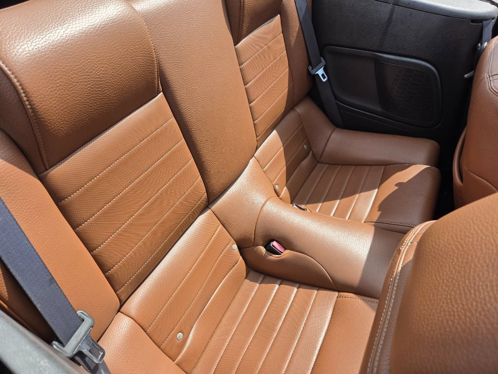 Used 2010 Ford Mustang Convertible RWD image 24