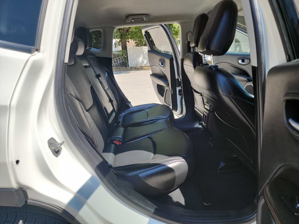 Used 2020 Jeep Compass Limited AWD/4WD image 34