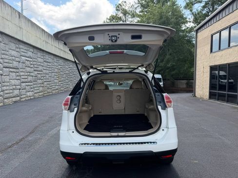Used 2016 Nissan Rogue S w/ Appearance Package AWD/4WD image 31