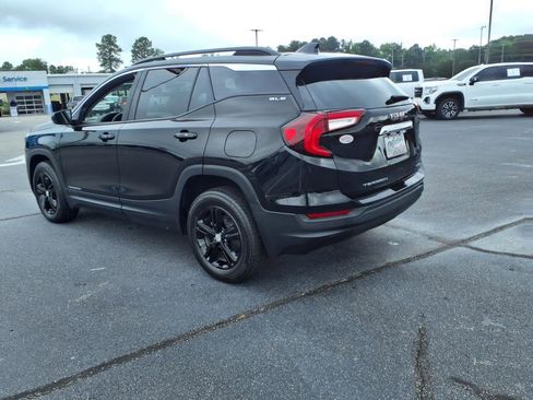 Used 2022 GMC Terrain SLE w/ Driver Convenience Package image 24