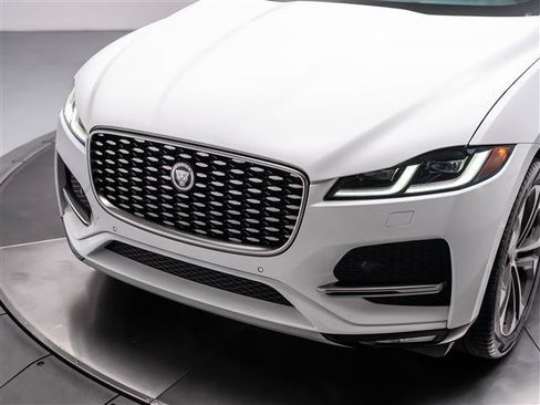 Used 2023 Jaguar F-PACE S AWD/4WD image 9