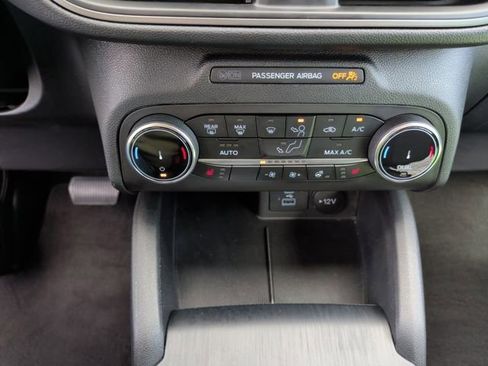 Certified 2023 Ford Escape Active AWD/4WD image 21