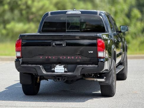 Used 2019 Toyota Tacoma TRD Off-Road w/ Technology Package RWD image 7