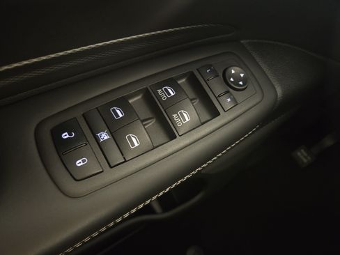 Used 2024 Dodge Durango SRT AWD/4WD image 28