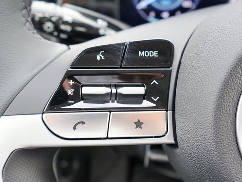 New 2026 Hyundai Elantra Limited image 17