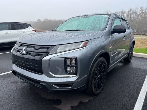 Used 2024 Mitsubishi Outlander Sport ES image 1
