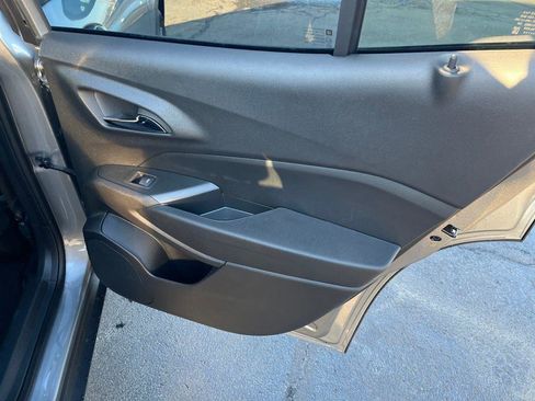 New 2026 Chevrolet Trax LT w/ LT Convenience Package image 24