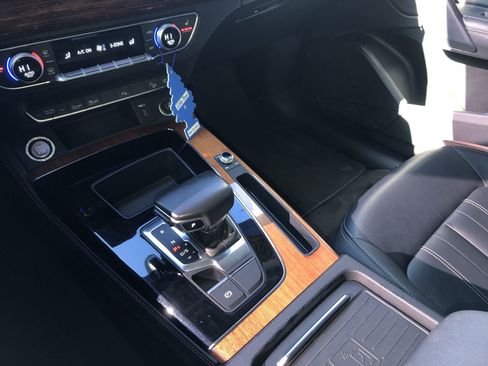 Used 2021 Audi Q5 2.0T Premium Plus image 18