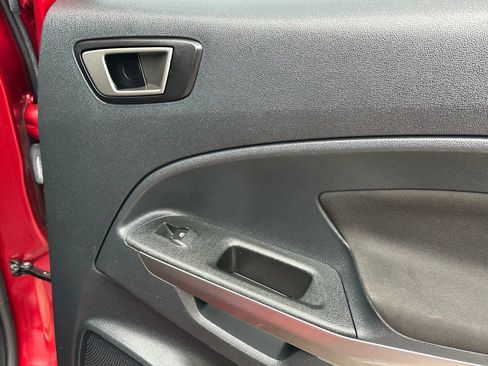 Used 2021 Ford EcoSport SE w/ SE Convenience Package image 25